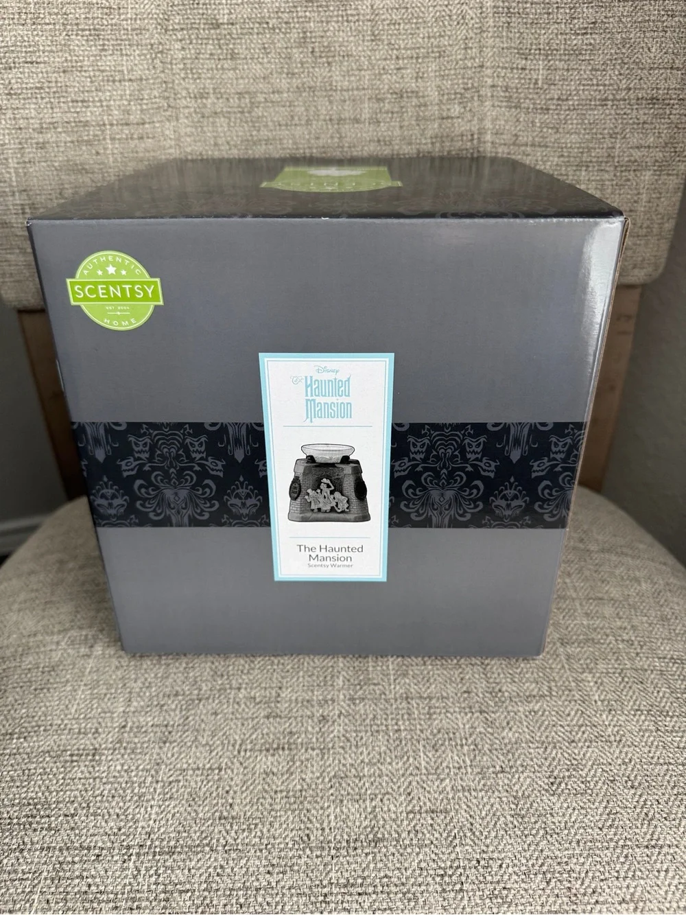NEW Scentsy Haunted Mansion Warmer